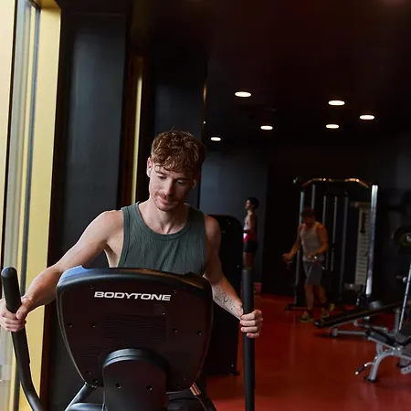 Axel - Adults Only Otel